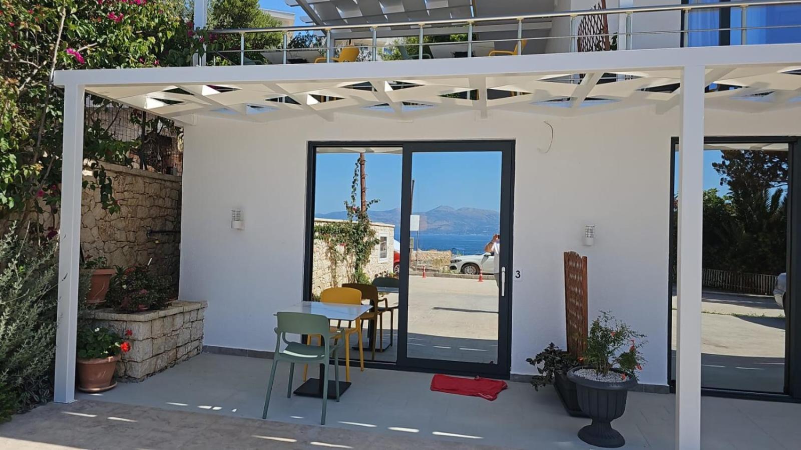 Ardit Seaside Rooms Sarandë Exterior foto